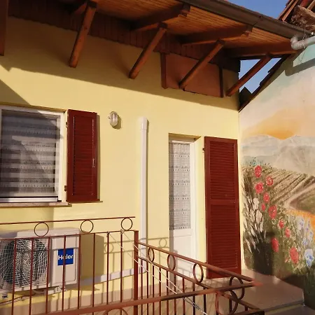 Relax Vino E Belle Passeggiate Apartamento *